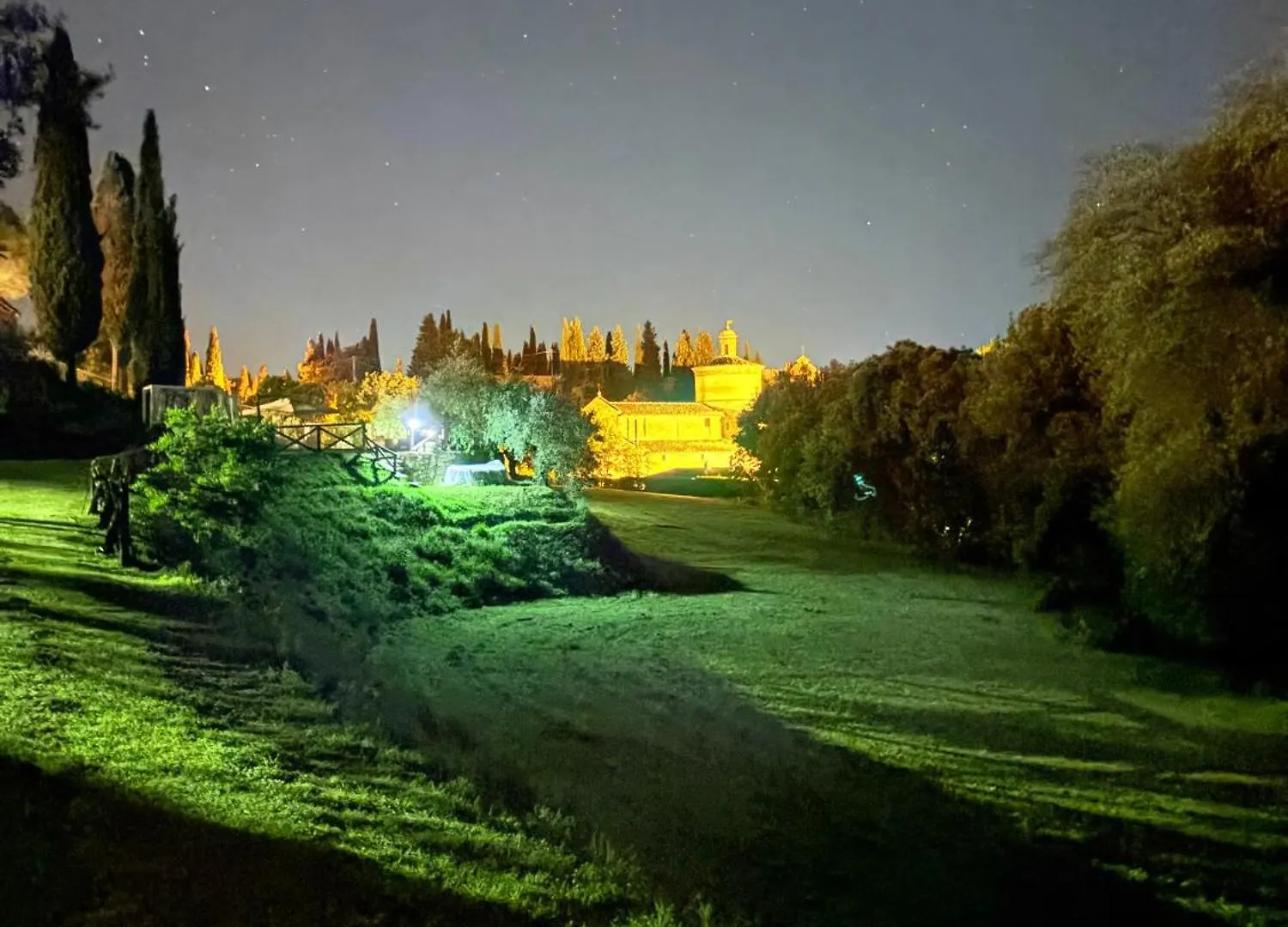 לוצ'יניאנו Casa Vasari Holiday Suites Tuscany בית חווה